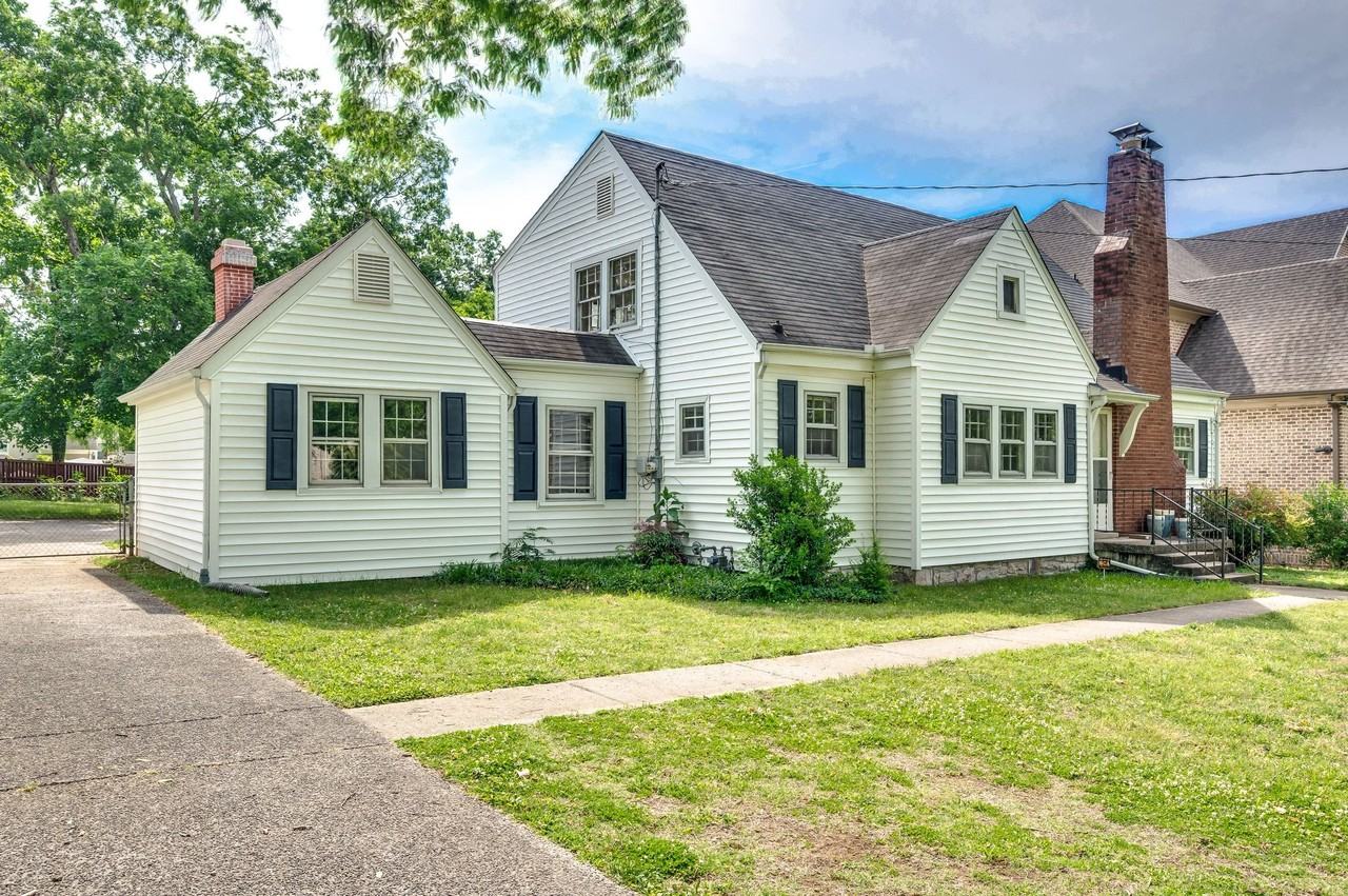 712 Cantrell Ave - Photo 2 of 46