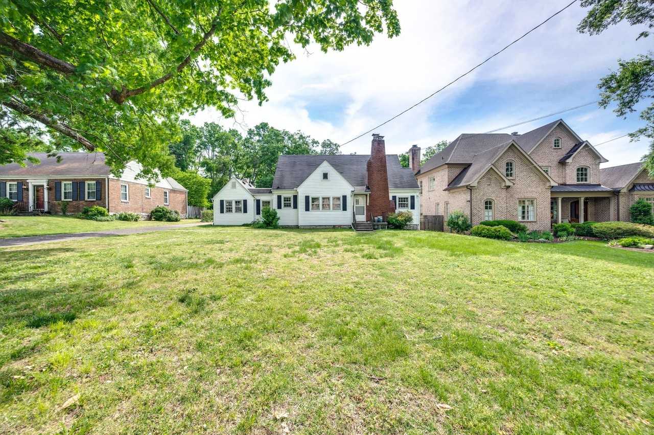 712 Cantrell Ave - Photo 4 of 46