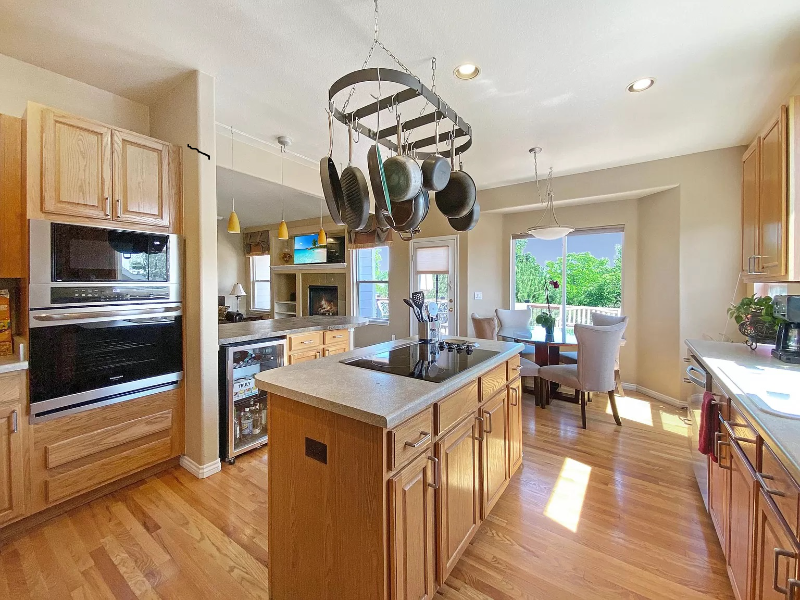 12063 W 83rd Ln - Photo 2 of 18