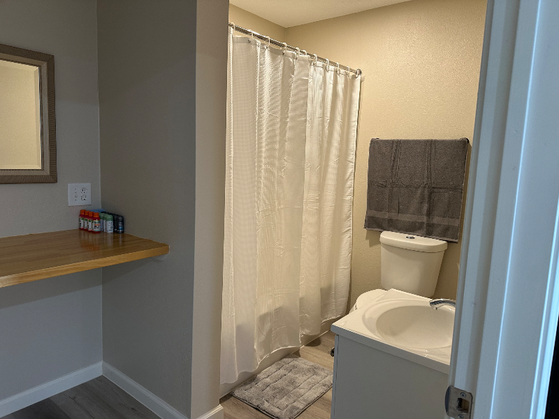 135 W Monroe St #3 - Photo 6 of 10