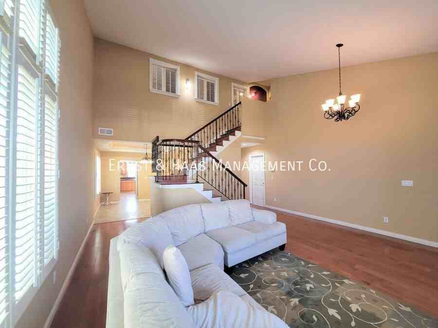 22419 Grace Ave - Photo 6 of 41