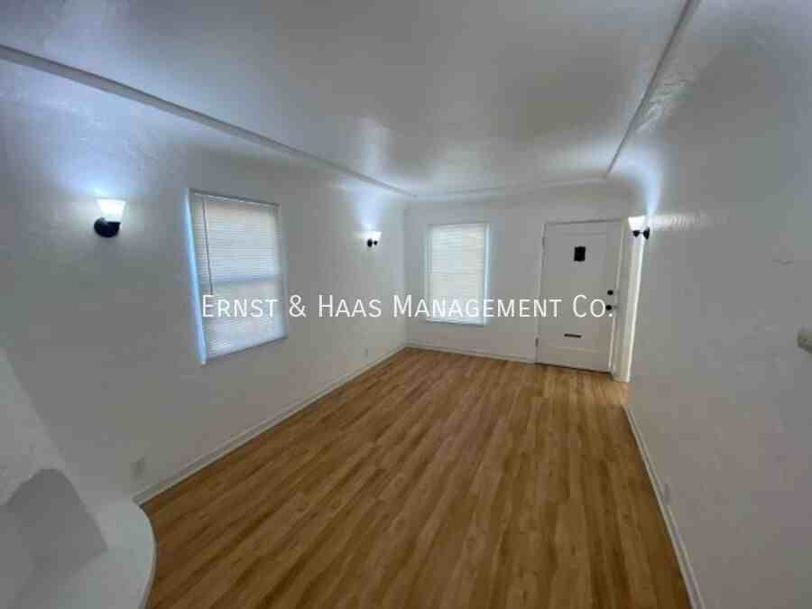 822 Belmont Ave - Photo 4 of 11
