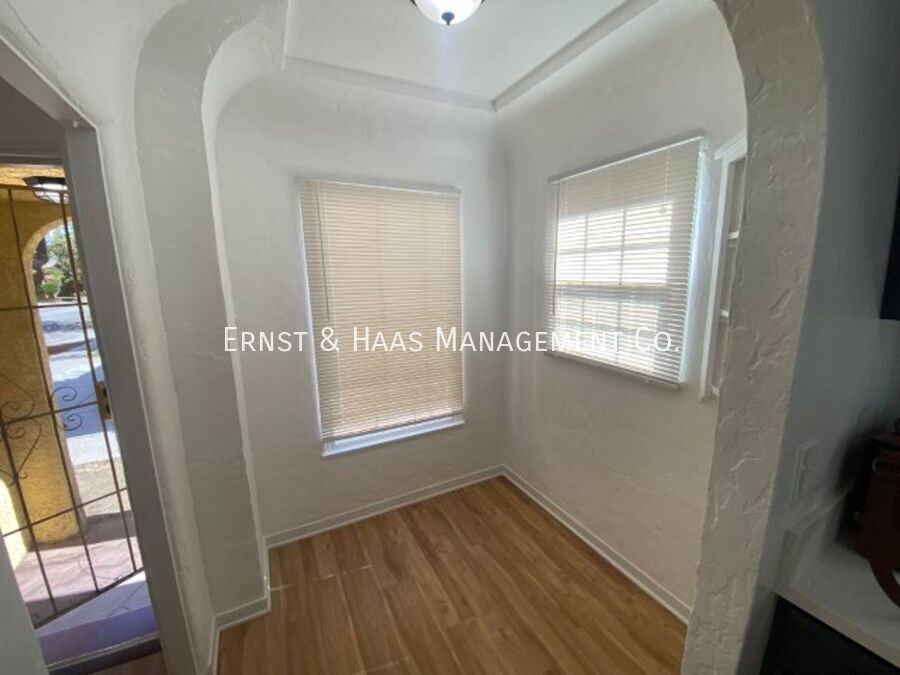 822 Belmont Ave - Photo 5 of 11