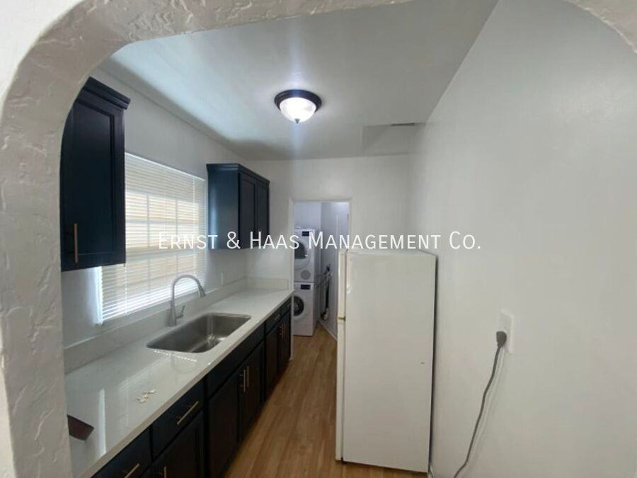 822 Belmont Ave - Photo 6 of 11
