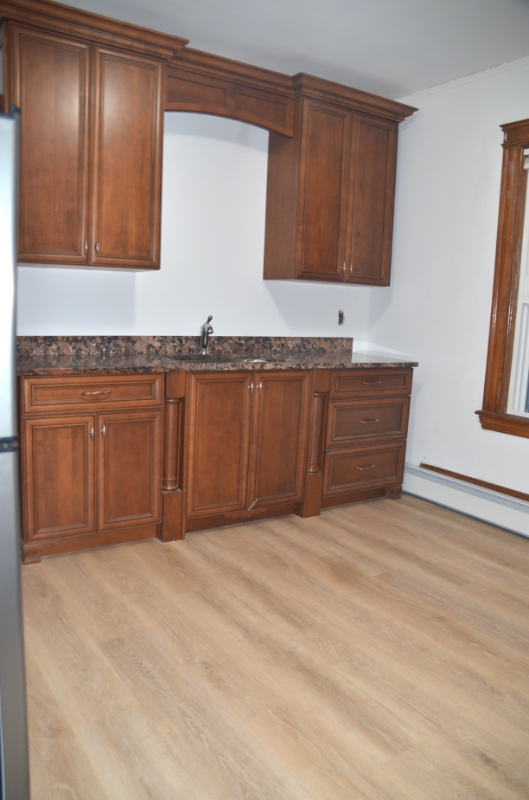 193 Grove St #5 - Photo 3 of 9