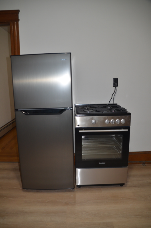 193 Grove St #5 - Photo 4 of 9