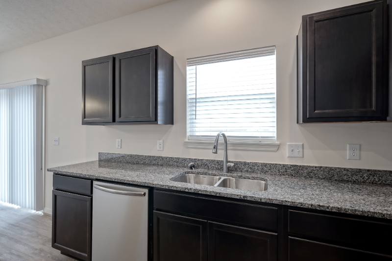 1133 Thorny Ln - Photo 6 of 20