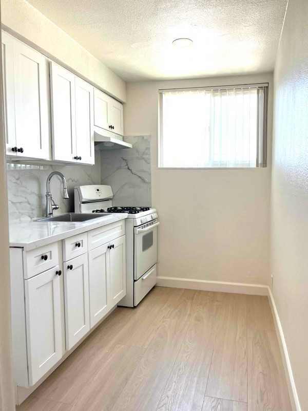 4020 W Rosecrans Ave #A - Photo 7 of 11