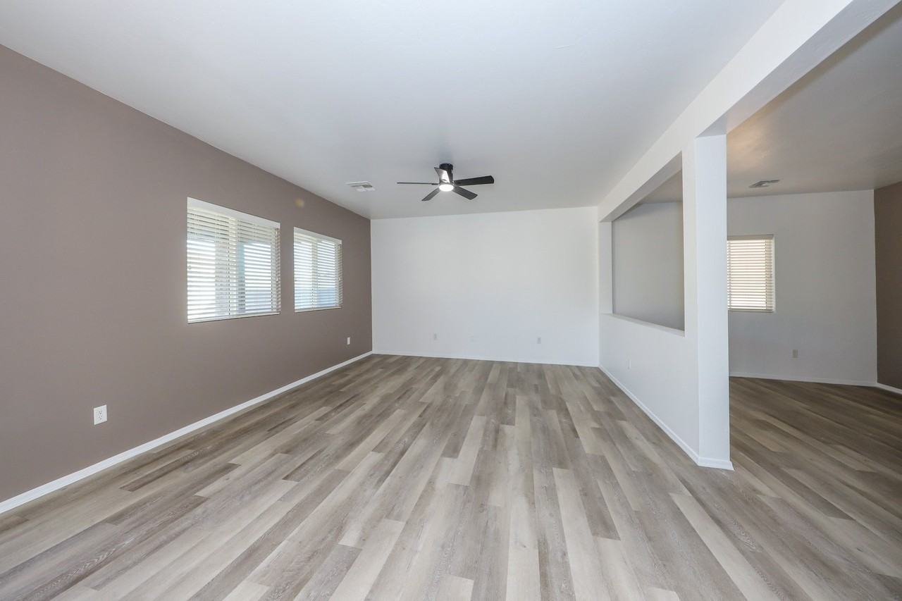 718 S Harry P Stagg Dr - Photo 6 of 18