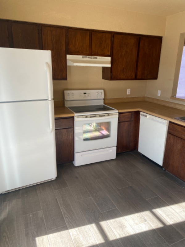 443 Purdue Ct #D - Photo 2 of 9