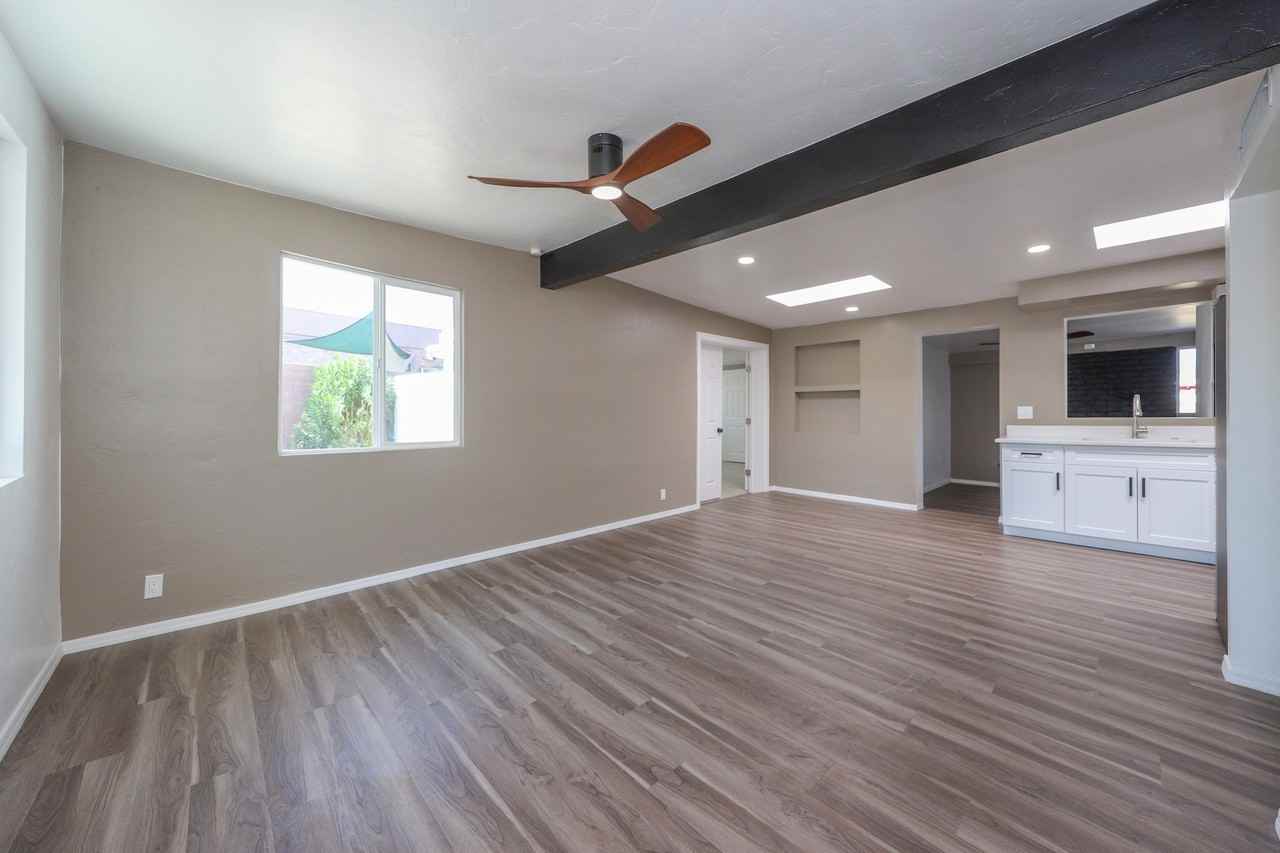 1132 S Eli Dr - Photo 5 of 13