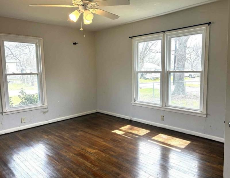 506 Scurlock St - Photo 2 of 12