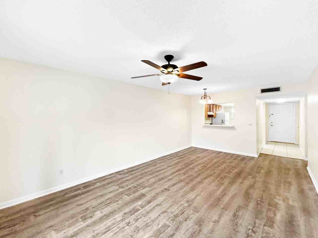 6336 Newtown Cir - Photo 2 of 3