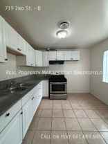 719 2nd St #B - Photo 1 of 1
