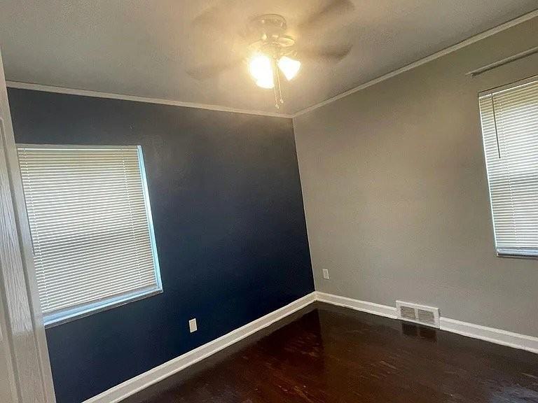 13500 Rutherford St - Photo 3 of 10