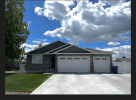 featured image of 3714 E 19th N