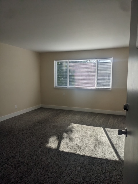 247 Arlington St #303 - Photo 5 of 6