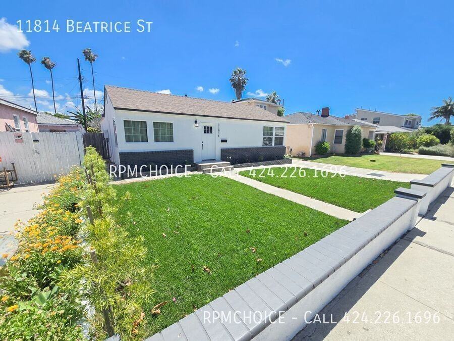 11814 Beatrice St - Photo 2 of 35