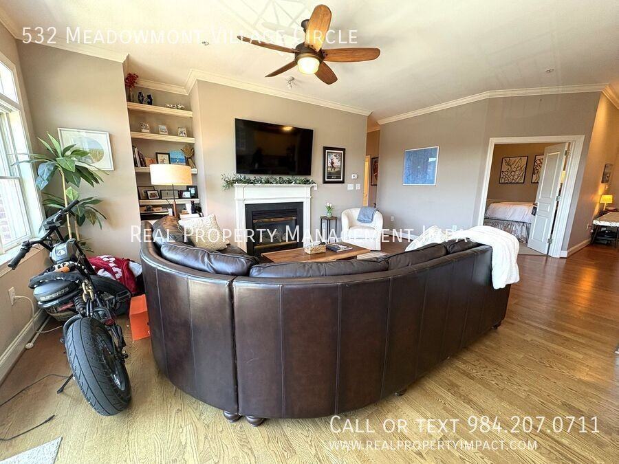 532 Meadowmont Village Cir - Photo 7 of 43