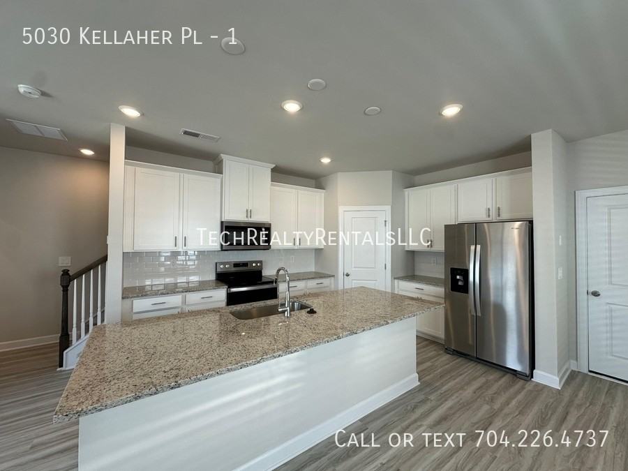 5030 Kellaher Pl #1 - Photo 3 of 10