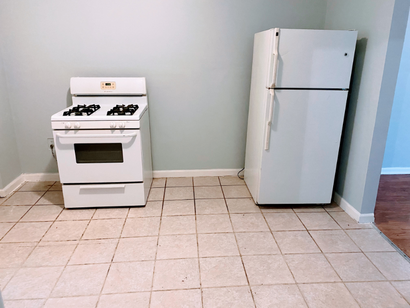 4851 S Ashland Ave #3R - Photo 3 of 17