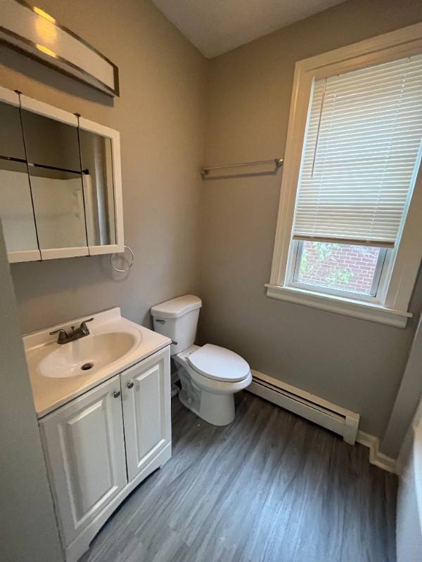 235 Collins St #C2 - Photo 4 of 11