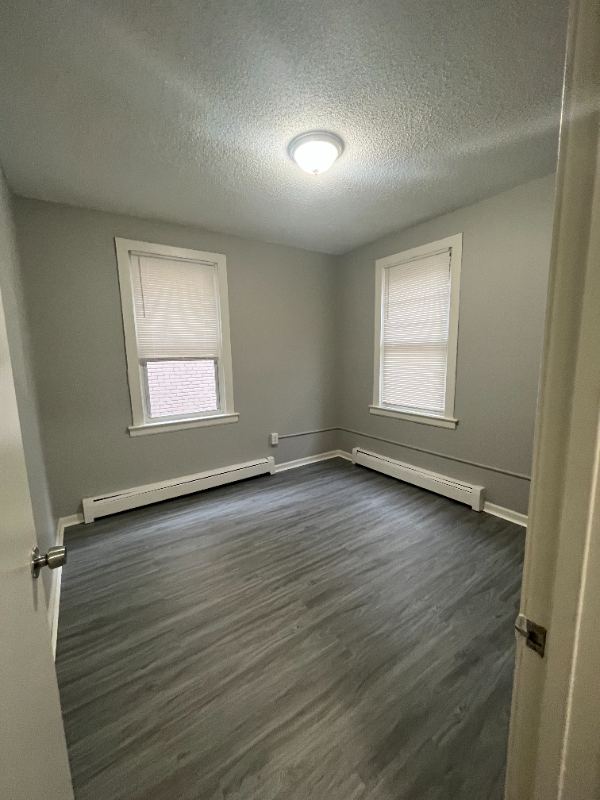 235 Collins St #C2 - Photo 5 of 11