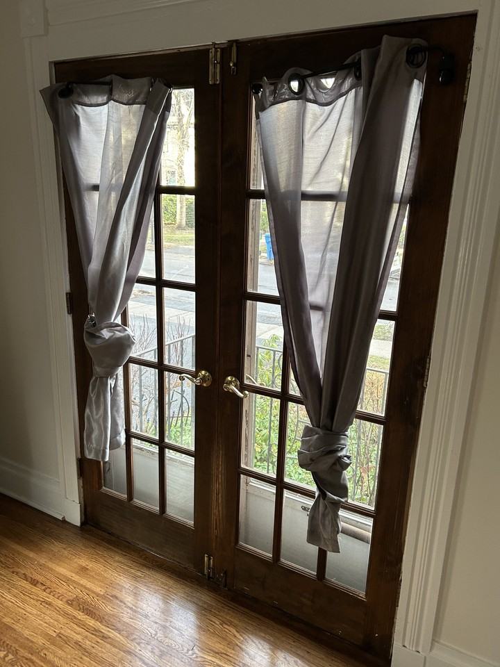 137 Harvard St - Photo 4 of 11