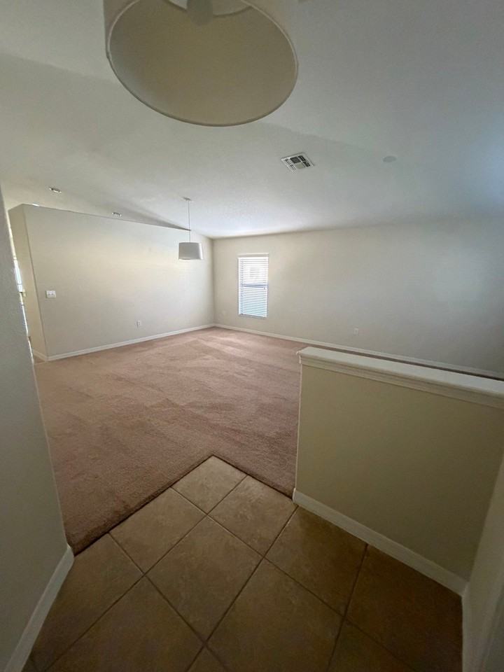 10206 Stedfast Ct - Photo 3 of 18