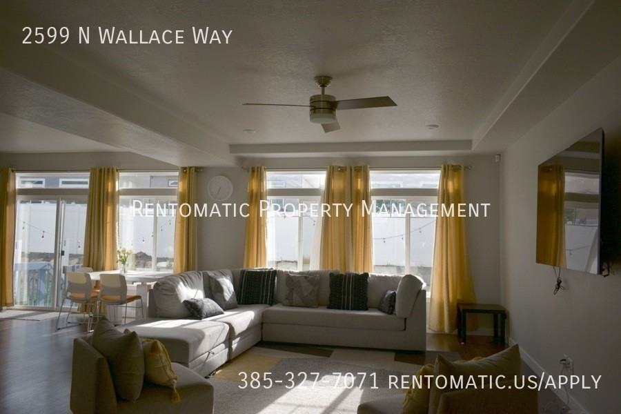 2599 N Wallace Way - Photo 4 of 27