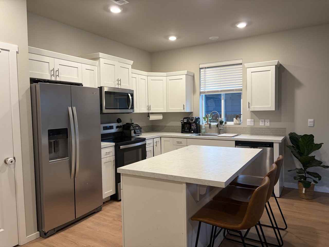 2923 Longhorn Loop - Photo 2 of 14