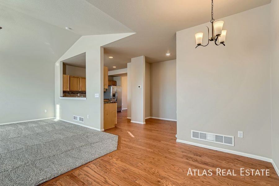 708 Finch Dr - Photo 4 of 23