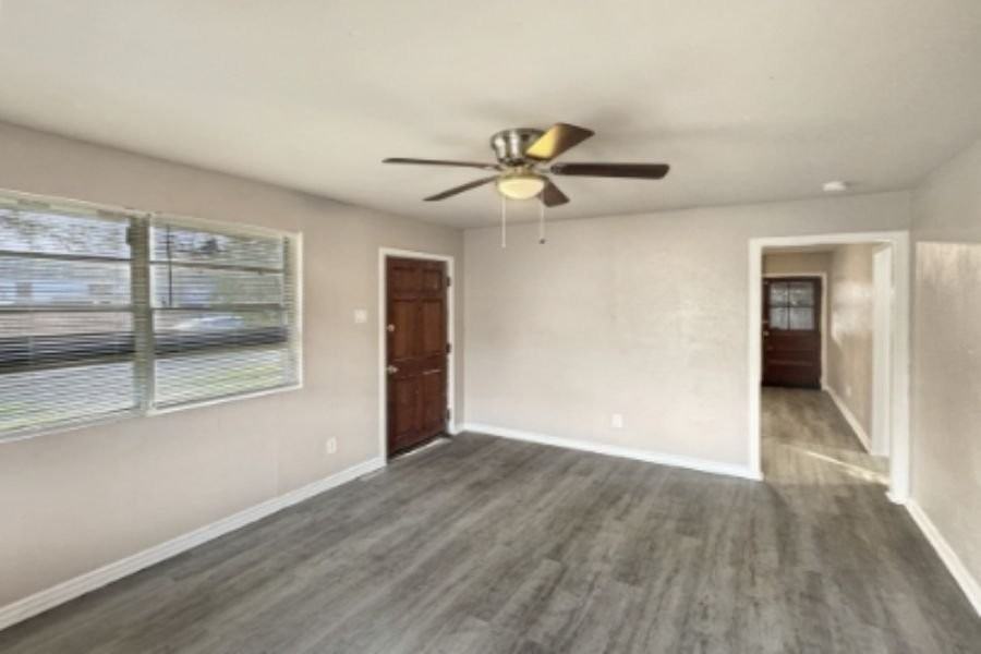 5335 Burgundy St - Photo 6 of 6