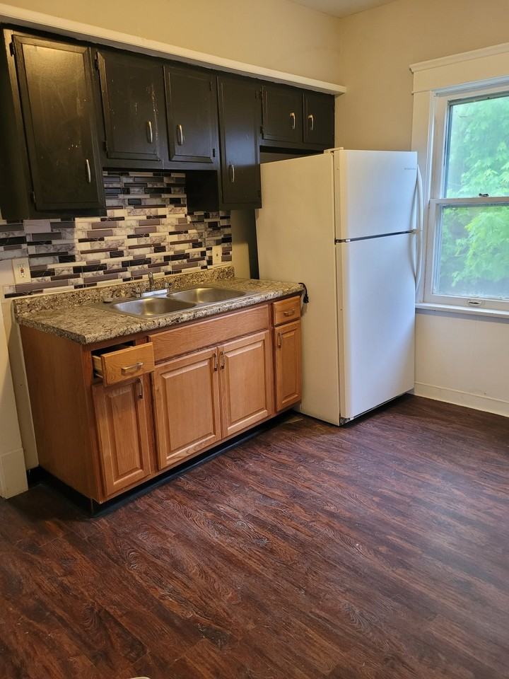 506 E 140th St - Photo 2 of 8