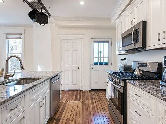 1008 8th St Ne - Photo 6 of 20