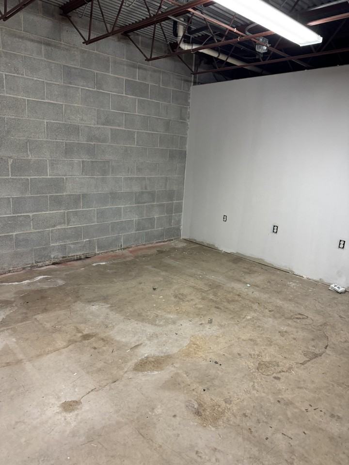 901 Hepburn St #BS2 - Photo 4 of 6