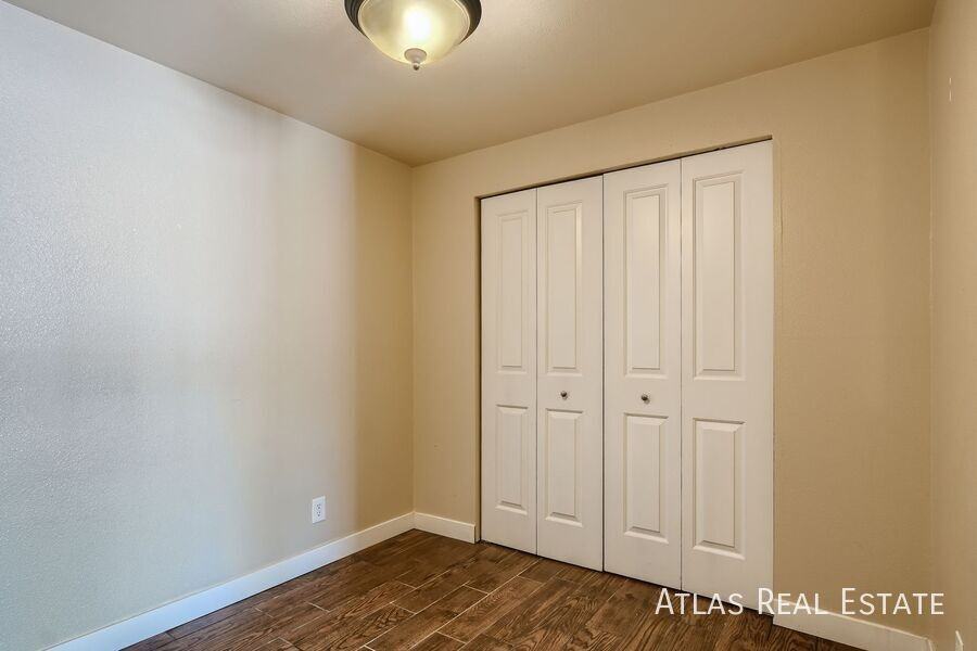 1705 30th St #302 - Photo 7 of 15