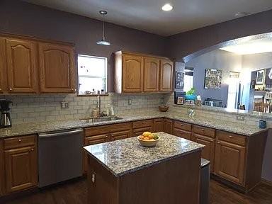 5215 Stuart St - Photo 6 of 20