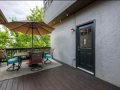 5215 Stuart St - Photo 7 of 20