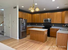 featured image of 1071 Thornbury Pl