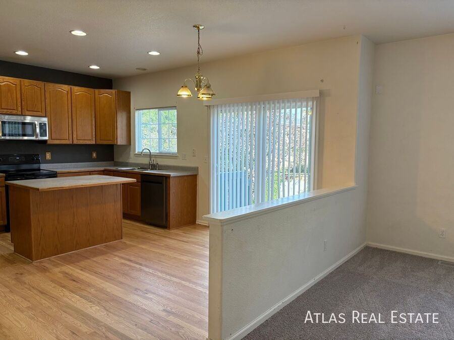 1071 Thornbury Pl - Photo 6 of 24