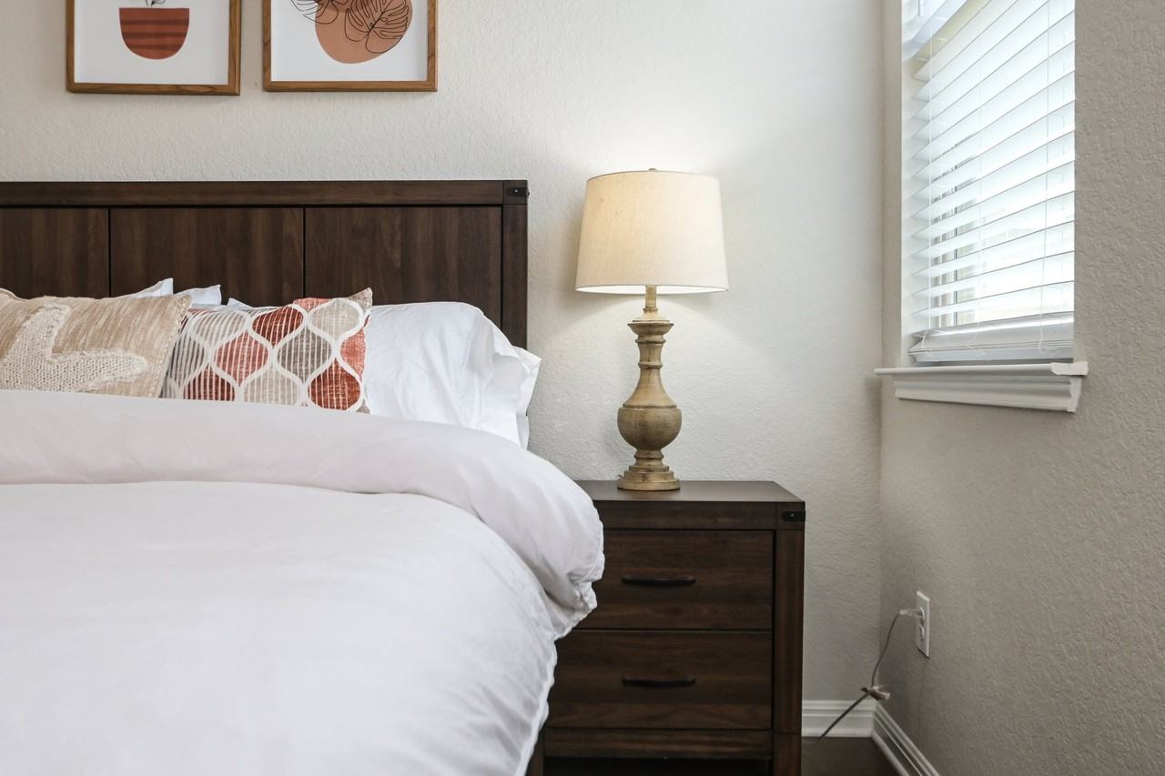 2411 Verona Way - Photo 4 of 20