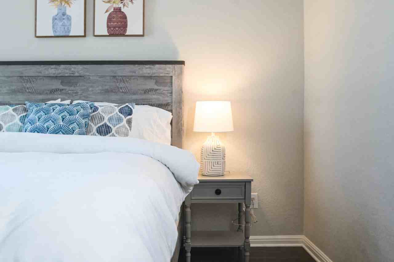 2411 Verona Way - Photo 7 of 20