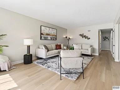 5610 Seward St - Photo 7 of 20