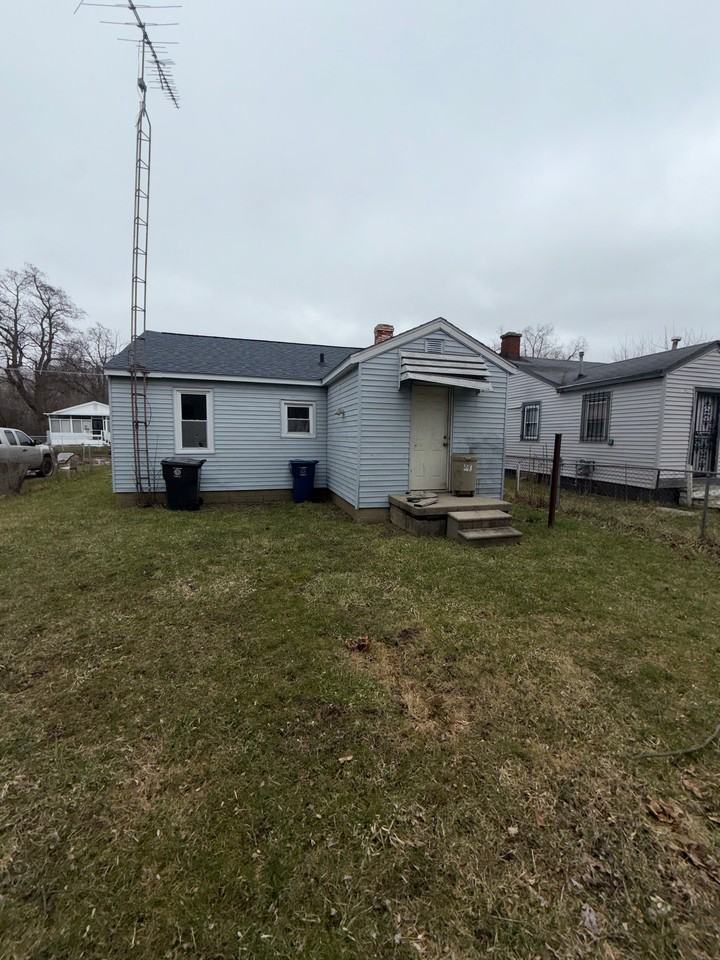 246 E York Ave - Photo 5 of 20