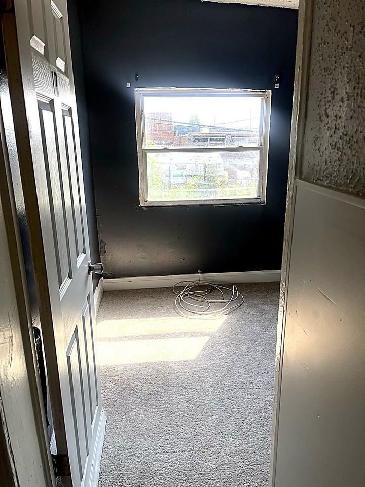 1627 N Milton Ave #15 - Photo 2 of 11
