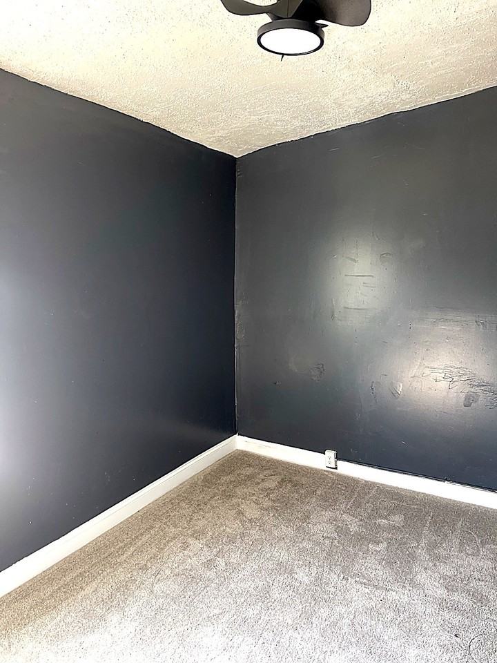 1627 N Milton Ave #15 - Photo 3 of 11