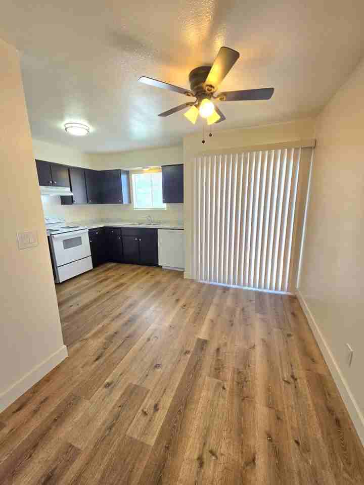 4264 N Bengston Ave #101 - Photo 4 of 12