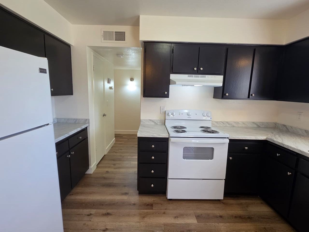 4264 N Bengston Ave #101 - Photo 7 of 12