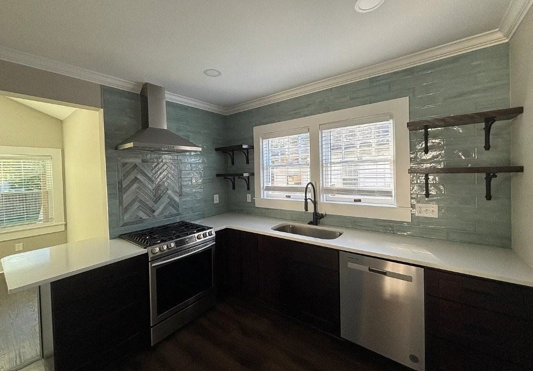 313 W Fisher Ave - Photo 6 of 20